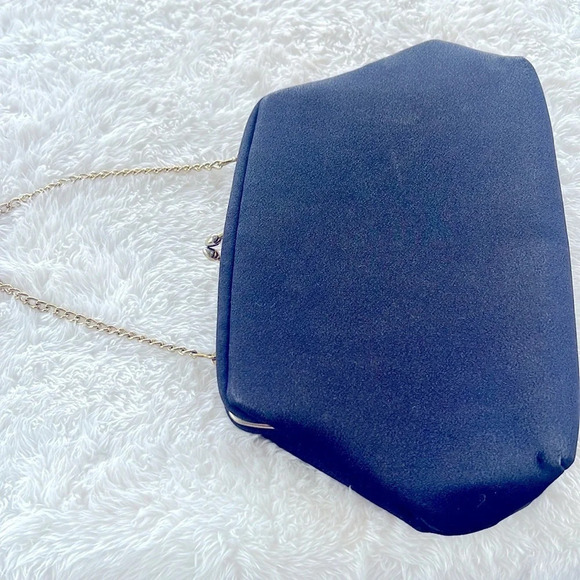 Vintage HL Harry Levine Navy evening bag Gold Chain Strap Peach interior - Picture 13 of 13